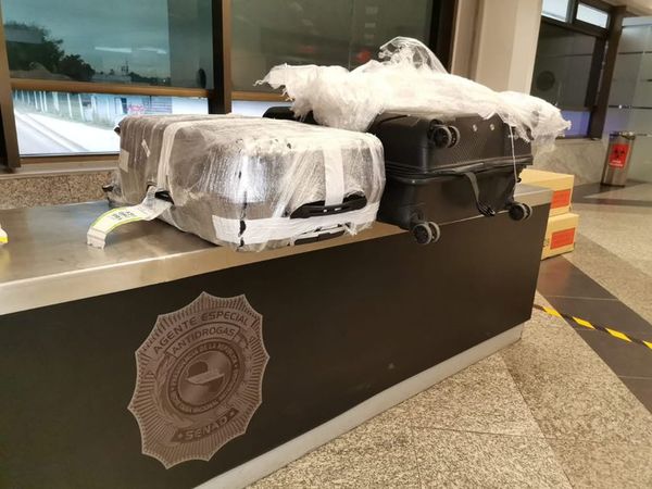 Ingresó a Paraguay con presuntas pastillas de éxtasis - Nacionales - ABC Color