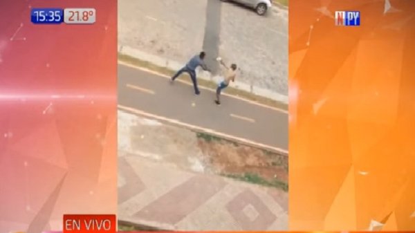 ¡De película! Jóvenes pelaron a duelo con machete y nunchaku | Noticias Paraguay
