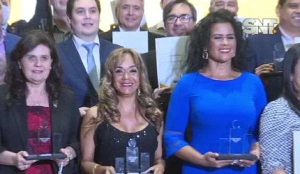Reconocimientos a los "Empleadores del año": 50 empresas son distinguidas - SNT