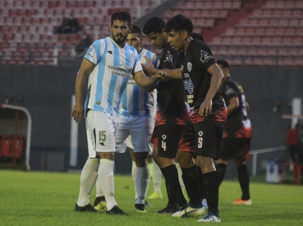Guaireña gana y avanza en Copa Paraguay