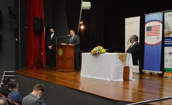 Encargado de Negocios de la Embajada de EE.UU. visita Ciudad del Este - ABC en el Este - ABC Color