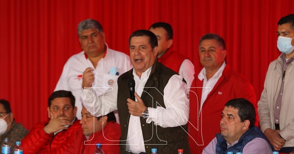 La Nación / “Nadie odia al Partido Colorado, le tienen gran envidia”, dice Cartes