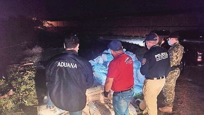 Policía y la COIA incautan 5 toneladas de azúcar ilegal