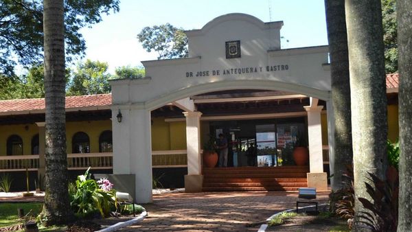 Administración del ex intendente de CDE, bajo la lupa de la Contraloría