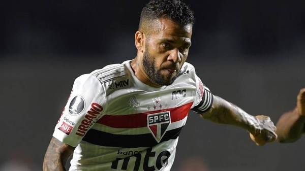 Diario HOY | Dani Alves rescindió su contrato con el Sao Paulo