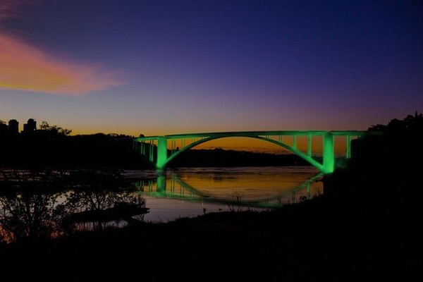Tras criticas Ciudad del Este tendrá su “NAVIDAD DE AGUAS Y LUCES”.