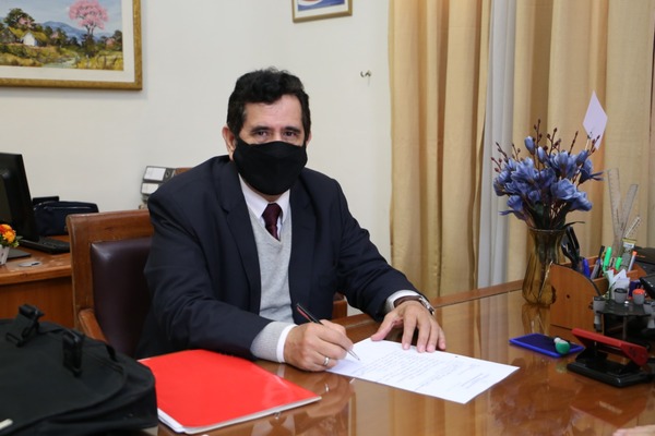 Se presenta el quinto postulante para la CSJ - Judiciales.net