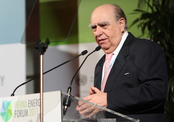 Julio María Sanguinetti califica de “golpazo al gobierno” la crisis Argentina - .::Agencia IP::.