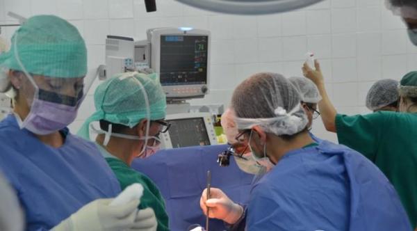Maratón de trasplante de órganos en Clínicas gracias a donantes – Prensa 5