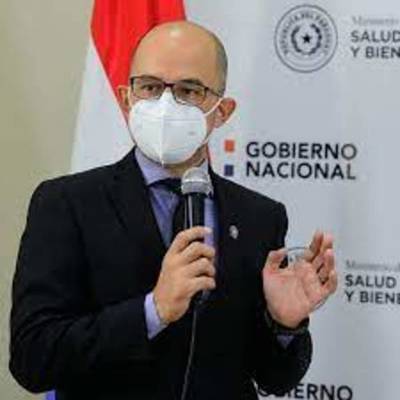 Los de 18 y 19 años serán inmunizados con la primera dosis desde el lunes, informaron