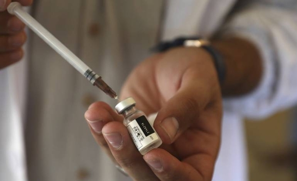 Diario HOY | Tercera dosis de vacuna anticovid es "contraria a la ética", según laboratorio indio