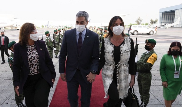 El presidente ya se encuentra en México e intervendrá mañana en cumbre de Celac