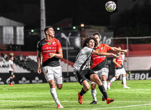 River Plate recibe a Libertad desde las 20:15 horas.