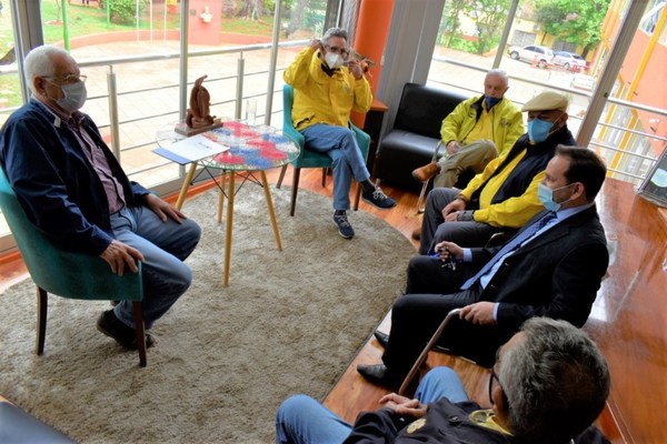 AUTORIDADES ULTIMAN DETALLES PARA EL RALLY TRANS ITAPÚA