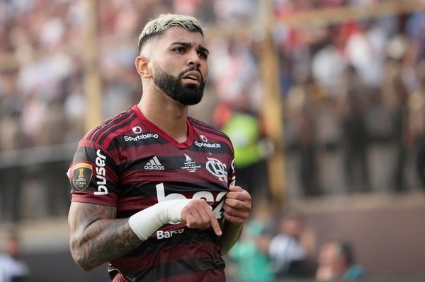 Suspenden a Gabigol por criticar al fútbol de Brasil