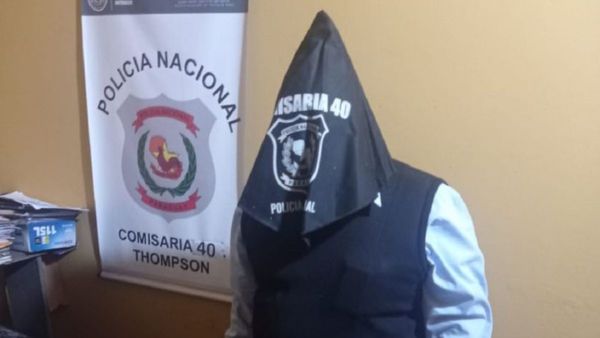 Creyó que su hijo le robó, pero había sido olvidó dónde guardó su dinero