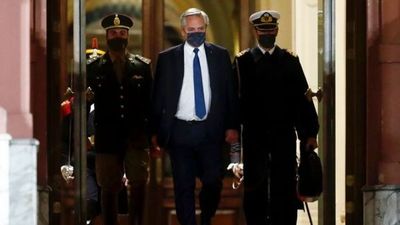 Argentina: Renuncia portavoz de Alberto Fernández