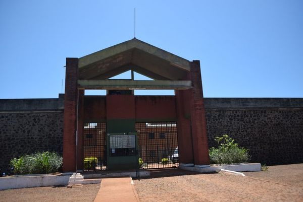 Evitan ingreso de menor con identidad falsa a la privada del Cereso - Nacionales - ABC Color