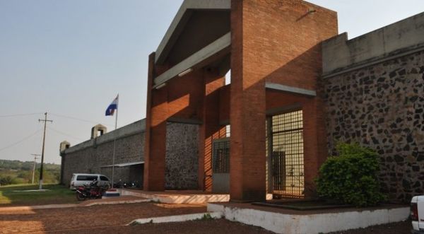 Evitan ingreso de una menor de edad a privada de la cárcel de Encarnación