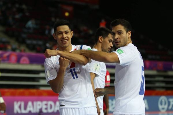 La Albirroja cumple parte de su misión en el Grupo E del Mundial de Futsal FIFA - Polideportivo - ABC Color