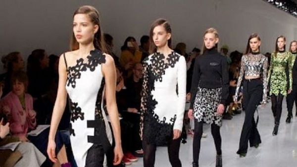 La moda británica vuelve a la pasarela