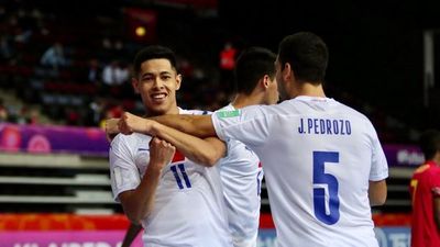 La Albirroja se repone con goleada ante Angola