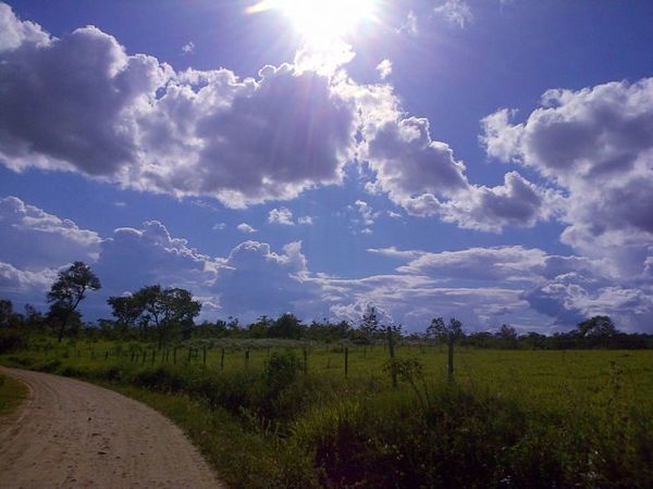 Sábado caluroso con poca probabilidad de lluvia