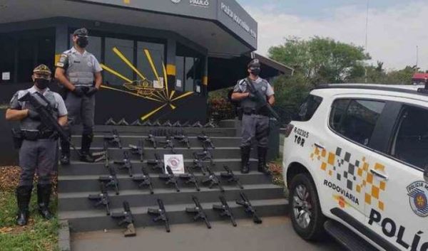 Paraguayo detenido en São Paulo transportando 23 fusiles de asalto y 10 pistolas