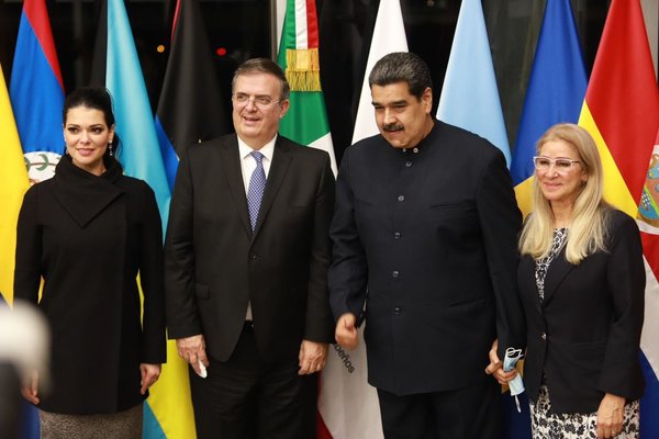 Maduro arribó a México para cumbre de la Celac en su primera salida desde el 2020