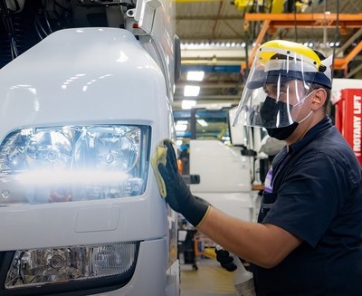 Volkswagen desarrollará en Brasil batería de recarga rápida para sus camiones