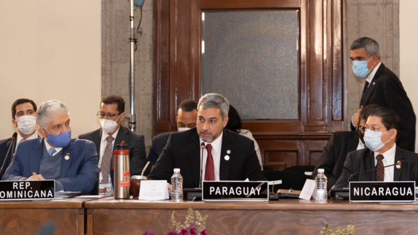 Mario Abdo desconoce a gobierno de Maduro en cumbre regional