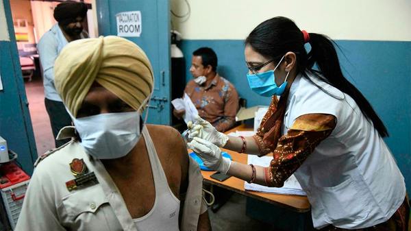 India alcanzó un récord con más de 25 millones de vacunas administradas en un día - Megacadena — Últimas Noticias de Paraguay