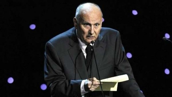 Muere el cineasta español Mario Camus, director de Los santos inocentes