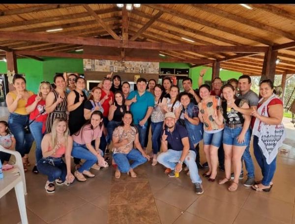 Funcionarias de salud son arreadas para reunión política partidaria en Capitán Bado