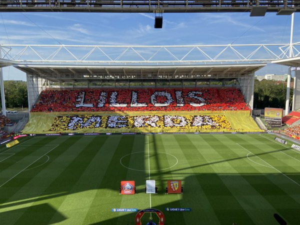 Lens agrava la crisis del Lille en un derbi 'perturbado' por los hinchas