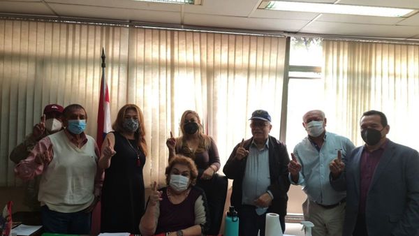 ANR buscará en Asunción el rekutu de cinco concejales de pobre gestión