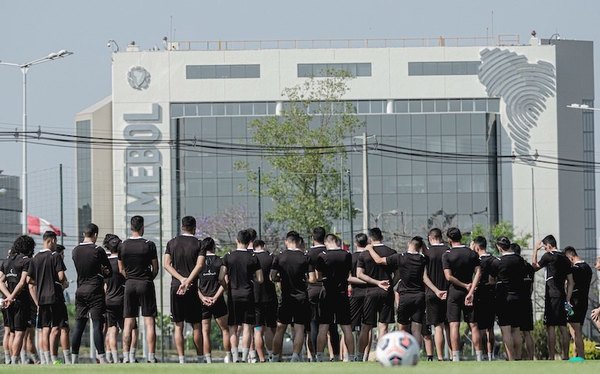 Crónica / Libertad entró en modo Copa y quiere golpear