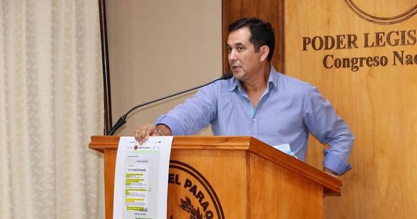 La Nación / Senador Martín Arévalo y el cruce de acusaciones