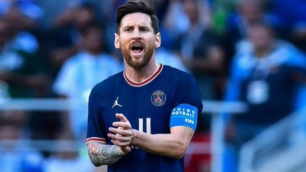 Messi inicia su reinado en el Parque de los Príncipes