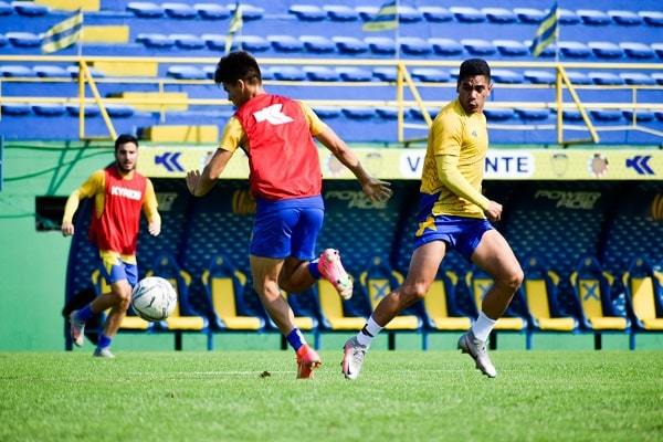 Dos juegos se disputan este domingo por la novena fecha del Clausura