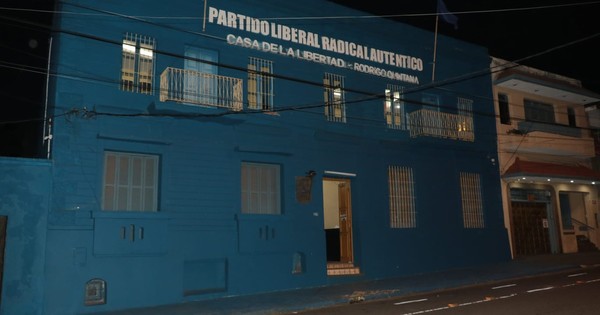 La Nación / Amarilla espera citación fiscal para exponer el descalabro financiero del PLRA