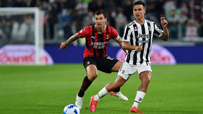 Milan escala a la cima y mantiene hundida a la Juve