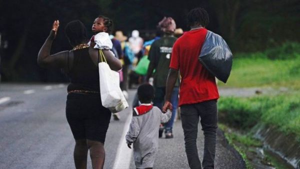 Autoridades mexicanas detienen a 71 migrantes en Veracruz