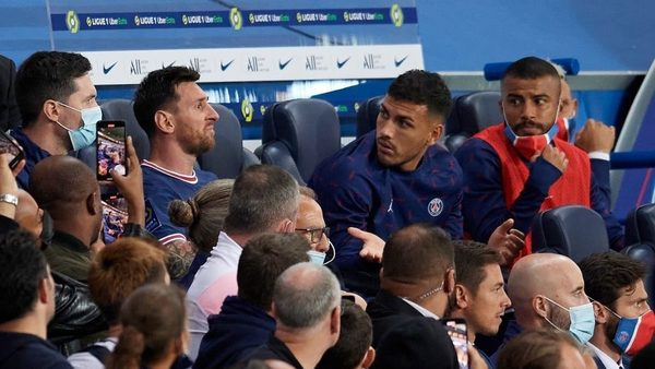 Icardi salva la plata en el PSG en un juego donde Pochettino sacó a Messi