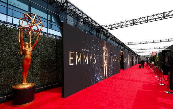 Los mejor y los peores vestidos de los Emmy 2021 | OnLivePy