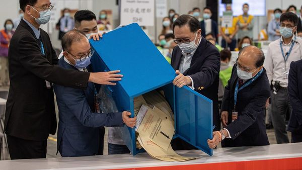Élite de Hong Kong elige comité electoral “solo para patriotas”