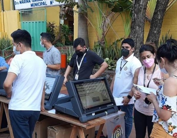 Diario HOY | Continúa divulgación de máquinas de votación en todo el país