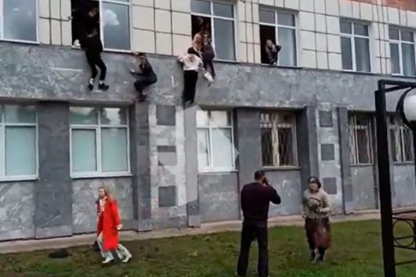 Al menos ocho muertos y varios heridos en un tiroteo en la Universidad de Perm en Rusia