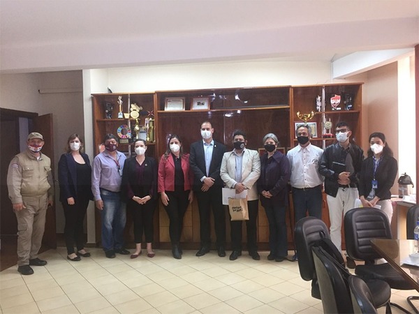 Se estrechan lazos entre Foz de Yguazú y Presidente Franco, CDE y Hernandarias - La Clave