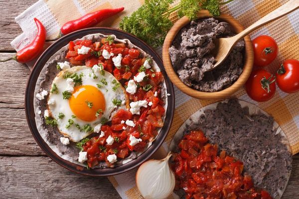 ¿Harto de comer huevos duros en el desayuno? ¡Prepare huevos rancheros! - Gastronomía - ABC Color